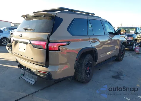 2025 Toyota Sequoia Trd Pro z USA, uszkodzony, nr VIN 7SVAAABA4SX054320